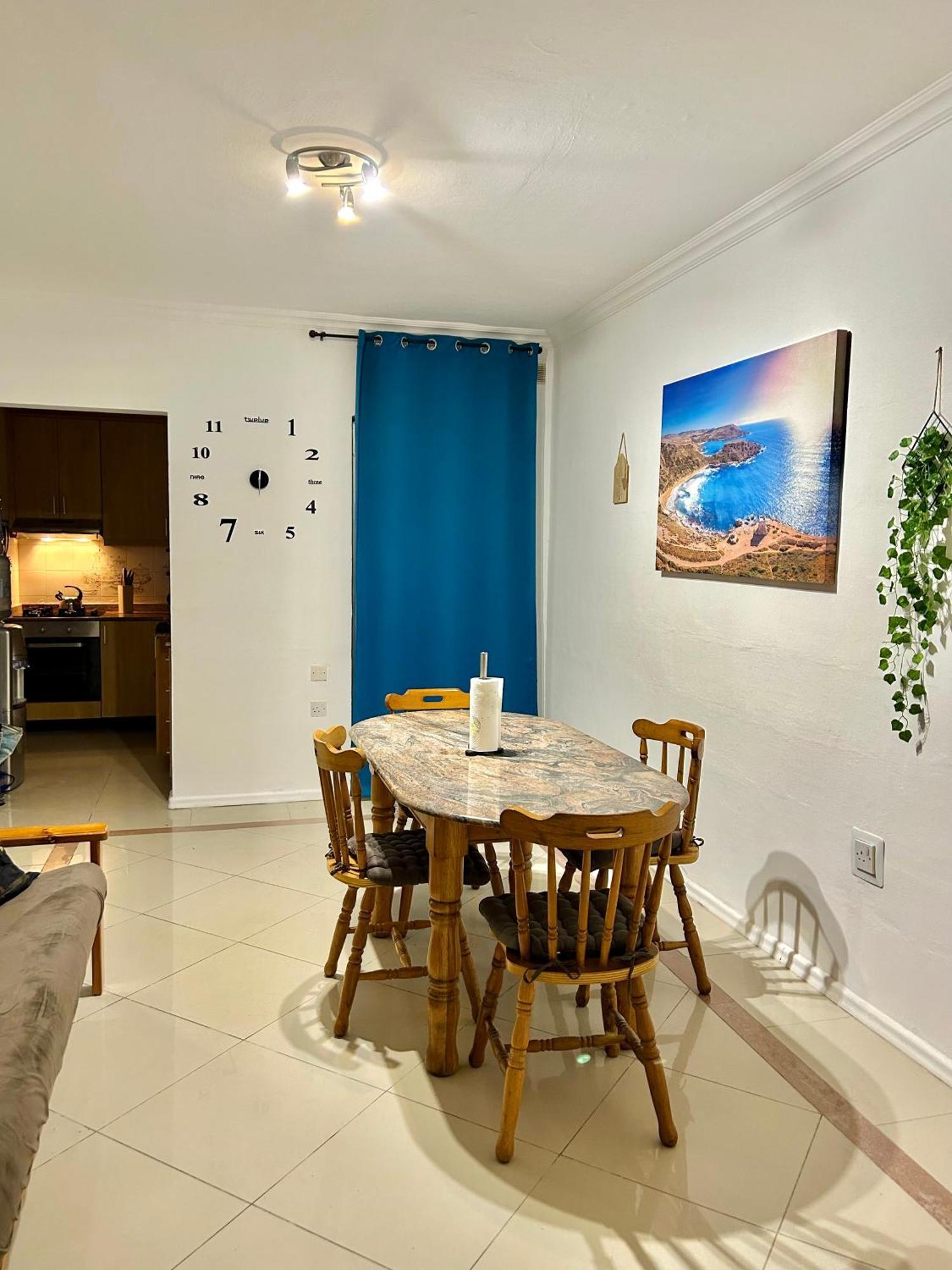 Beach Front 3-Bedroom Holiday Home Mellieħa Kültér fotó