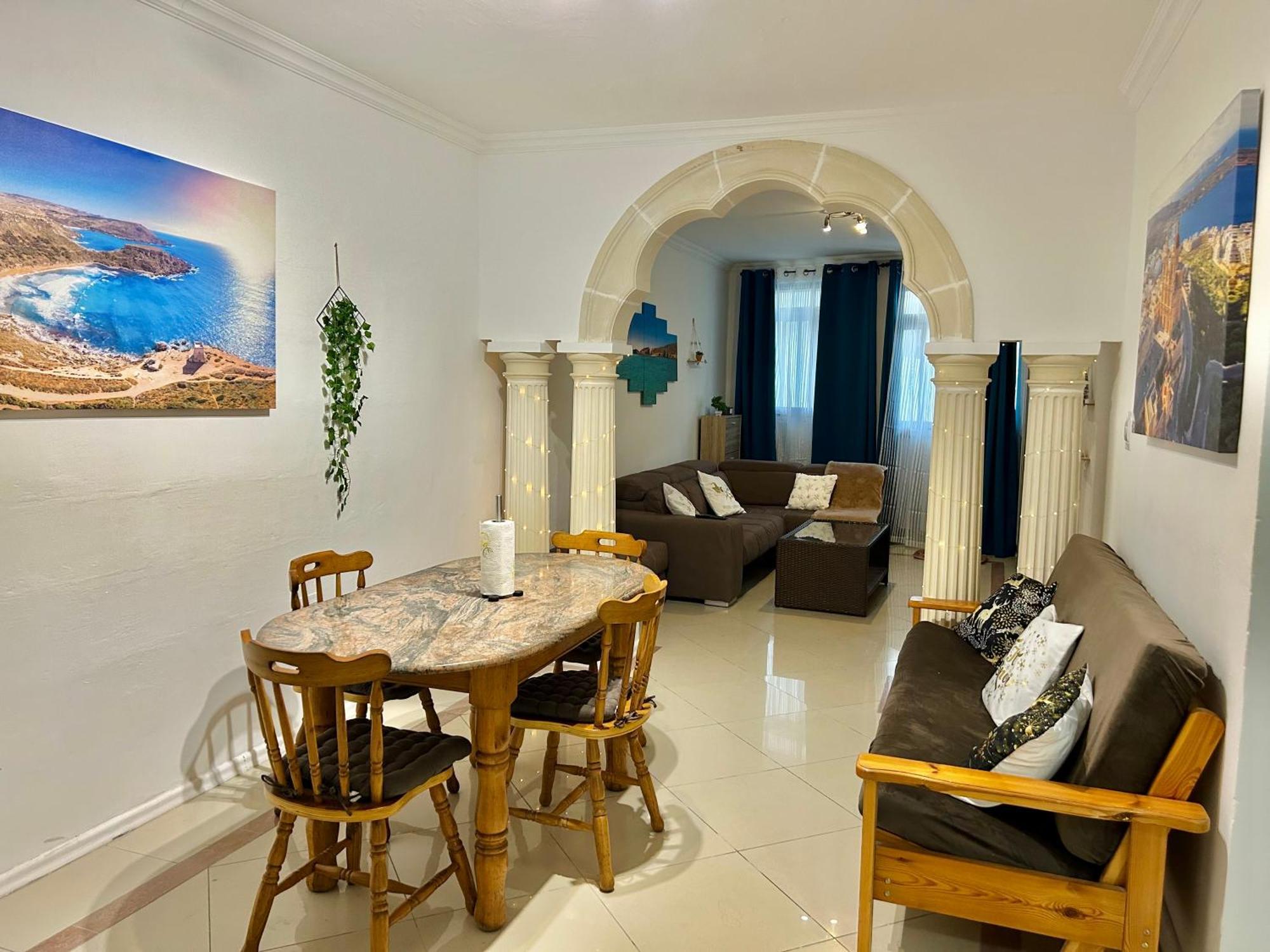 Beach Front 3-Bedroom Holiday Home Mellieħa Kültér fotó